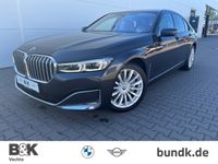 Gebraucht BMW 740 Shadowline 340 PS (250 kW) 2021 Grau metallic sophistograu brillanteffekt metagrau Limousine