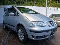 Second-hand VW Sharan 116 CP (85 kW) 2003 Argintiu Monovolum