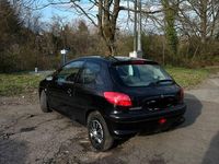 Gebraucht Peugeot 206 60 PS (44 kW) 2001 Schwarz Limousine