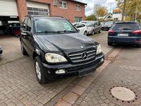 Gebraucht Mercedes ML270 163 PS (119 kW) 2004 Schwarz SUV