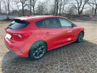 Gebraucht Ford Focus ST-Line 125 PS (91 kW) 2018 Rot Limousine