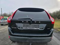 Usado Volvo XC60 175 HP (128 kW) 2010 Verde SUV