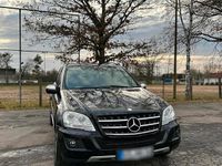 Gebraucht Mercedes ML320 224 PS (164 kW) 2008 Schwarz SUV