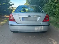 Gebraucht Ford Mondeo 125 PS (91 kW) 2002 Silber Limousine