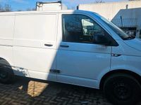 Gebraucht VW Transporter 102 PS (75 kW) 2018 Weiß Van