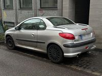 Gebraucht Peugeot 206 CC 109 PS (80 kW) 2002 Silber Cabrio