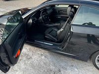 Gebraucht BMW 325 Cabriolet M Sport 218 PS (160 kW) 2010 Schwarz Cabrio