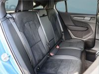 Second-hand Volvo C40 169 kW (231 CP) 2022 Albastru SUV