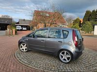 Gebraucht Mitsubishi Colt 95 PS (69 kW) 2006 Silber Van / Kleinbus