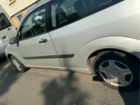 Gebraucht Ford Focus 75 PS (55 kW) 2001 Silber Kleinwagen