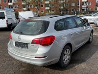 Gebraucht Opel Astra Selection 110 PS (80 kW) 2011 Silber Kombi