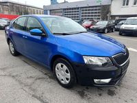 Gebraucht Skoda Octavia Ambition 105 PS (77 kW) 2013 Blau Limousine