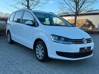 Gebraucht VW Sharan 140 PS (102 kW) 2011 Weiß Van / Kleinbus