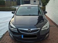 Gebraucht Opel Astra Selection 140 PS (102 kW) 2012 Schwarz Limousine
