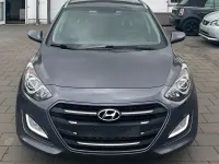 Gebraucht Hyundai i30 Trend 110 PS (80 kW) 2015 Grau Kombi