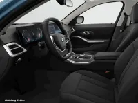Gebraucht BMW 320 190 PS (139 kW) 2025 Blau Kombi