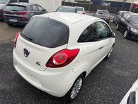 Gebraucht Ford Ka Titanium 69 PS (50 kW) 2014 Weiß Kleinwagen