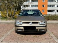 Gebraucht VW Golf IV Edition 102 PS (75 kW) 2001 Gold Limousine