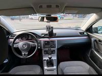 Gebraucht VW Passat 160 PS (117 kW) 2011 Grau Limousine