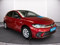 Gebraucht VW Polo Style 110 PS (80 kW) 2022 Kings red metallic deep black perleffekt (metallic) Kleinwagen
