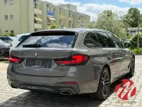 Gebraucht BMW 520 M Sport 190 PS (139 kW) 2021 Berninagrau bernsteineffekt me Kombi