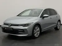 Gebraucht VW Golf VIII Life 150 PS (110 kW) 2025 Oyster silver metallic Limousine