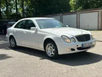 Gebraucht Mercedes E240 177 PS (130 kW) 2004 Weiß Limousine