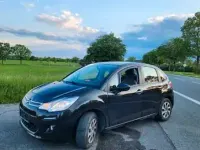 Usado Citroën C3 82 CV (60 kW) 2015 Negro Berlina