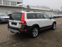 Gebraucht Volvo XC70 Summum 220 PS (161 kW) 2015 Weiß SUV