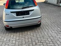 Gebraucht Ford Focus 101 PS (74 kW) 2003 Silber Limousine