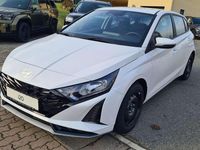 Gebraucht Hyundai i20 Comfort 101 PS (74 kW) 2025 Atlas white Kleinwagen