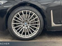 Gebraucht BMW 750L Efficient Dynamics 400 PS (294 kW) 2020 Saphirschwarz metallic Limousine