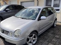 Gebraucht VW Polo Highline 75 PS (55 kW) 2004 Silber Kleinwagen