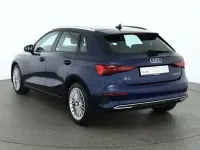 Gebraucht Audi A3 Ambiente 110 PS (80 kW) 2021 Navarrablau metallic (metallic) Limousine