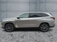 Neu MG MGS9 299 PS (219 kW) 2026 Silber SUV