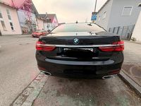 Gebraucht BMW 740L Executive 326 PS (239 kW) 2018 Schwarz Limousine