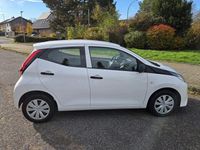 Gebraucht Toyota Aygo Business Edition 72 PS (52 kW) 2021 Weiß Kleinwagen