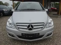 Gebraucht Mercedes B200 140 PS (102 kW) 2010 Silber Van / Kleinbus
