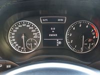 Gebraucht Mercedes B180 122 PS (89 kW) 2014 Weiß Van / Kleinbus