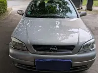 Gebraucht Opel Astra Selection 84 PS (61 kW) 2001 Silber Limousine