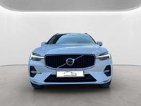 Gebraucht Volvo XC60 Core 197 PS (144 kW) 2023 Crystal white (metallic) SUV