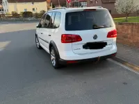 Gebraucht VW Touran Cross 140 PS (102 kW) 2013 Weiß Van / Kleinbus