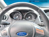 Gebraucht Ford Fiesta Trend 82 PS (60 kW) 2017 Weiß Kleinwagen