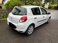 Gebraucht Renault Clio 75 PS (55 kW) 2011 Weiß Kleinwagen