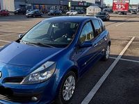 Gebraucht Renault Clio II 111 PS (81 kW) 2007 Blau Kleinwagen