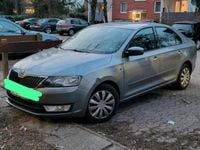 Gebraucht Skoda Rapid 75 PS (55 kW) 2013 Silber Kleinwagen