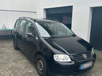 Gebraucht VW Touran 106 PS (77 kW) 2005 Schwarz Van / Kleinbus