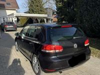 Gebraucht VW Golf VI Style 105 PS (77 kW) 2011 Schwarz Kleinwagen
