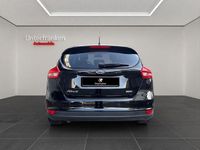 Gebraucht Ford Focus Titanium 125 PS (91 kW) 2016 Schwarz Limousine