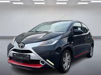 Gebraucht Toyota Aygo Play 69 PS (50 kW) 2017 Schwarz Kleinwagen